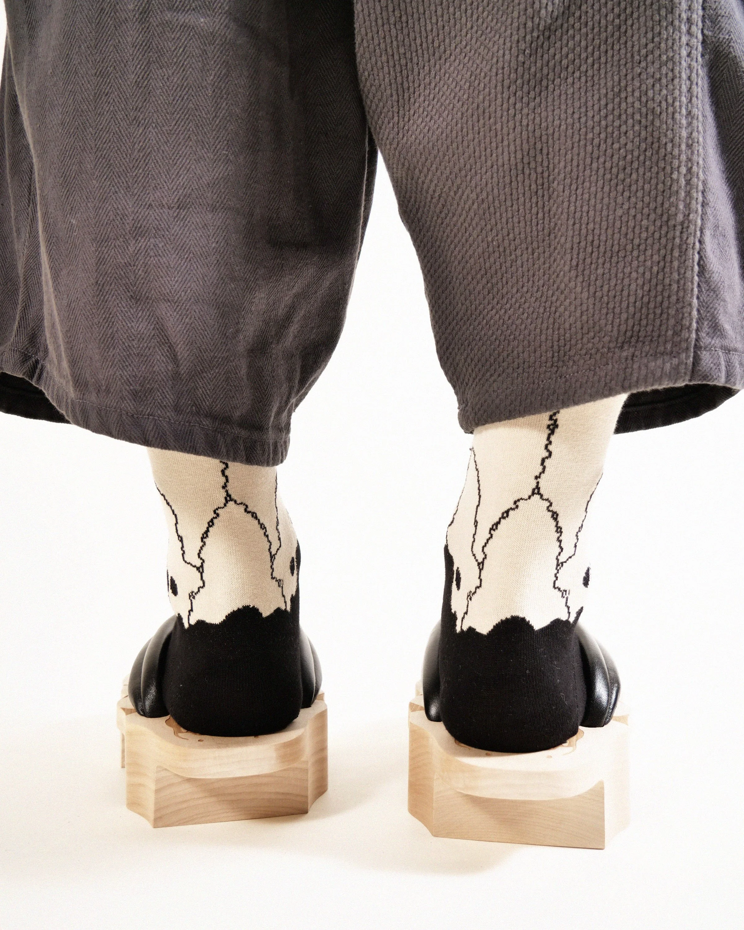 SKULL TABI SOCKS - NATURAL | Prospective Flow | Japanese Fashion